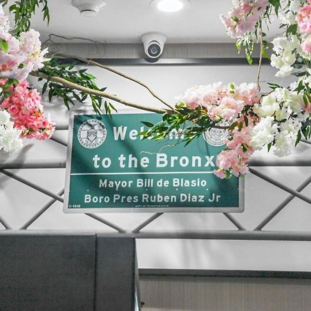 Hotel 365 Bronx - Yankee Stadium New York Exterior photo